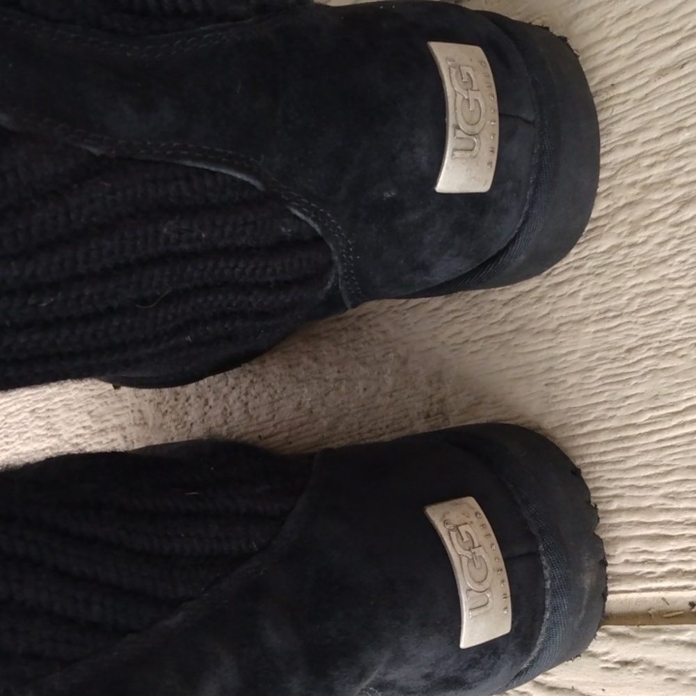 UGG AUSTRALIA BOOTS - Picture 4 of 9